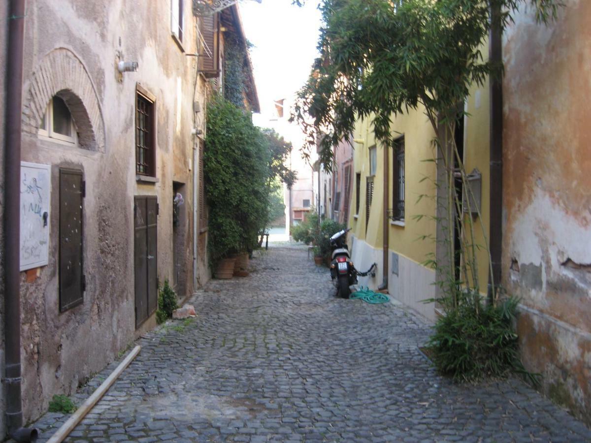B&B Si Sta Bene Ostia Antica Luaran gambar